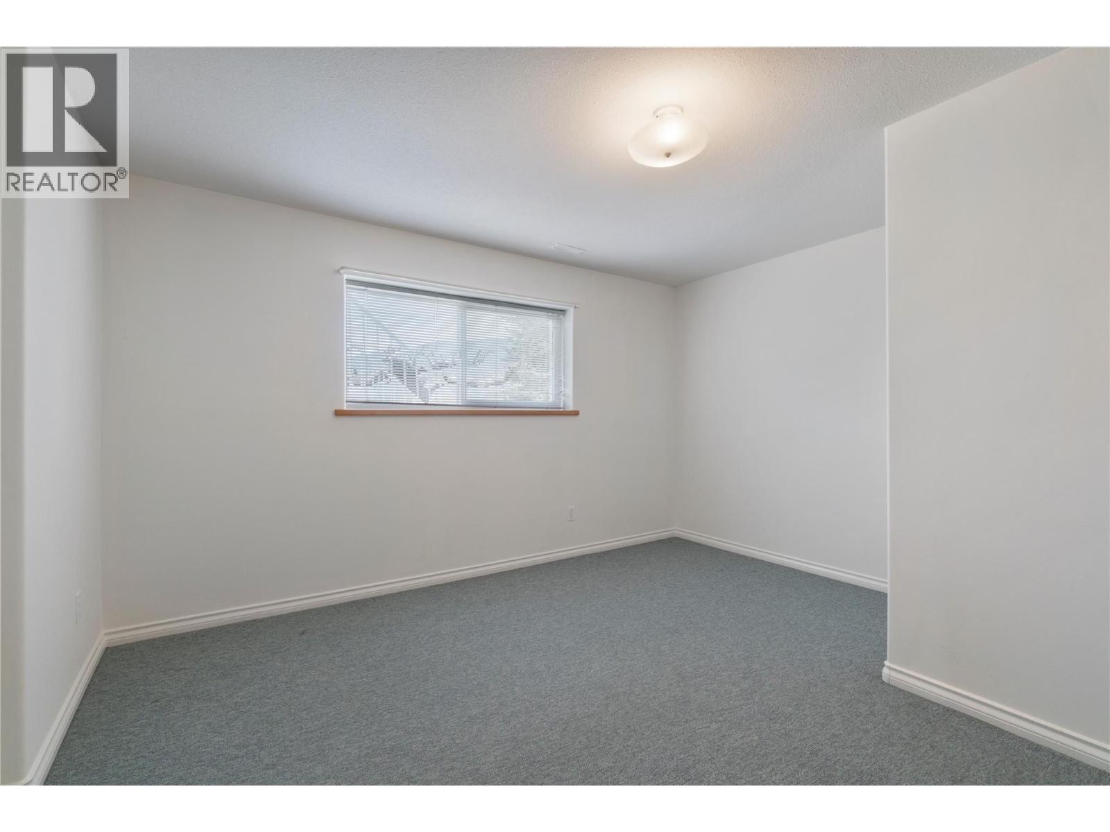 1131 50 AVENUE NE - 72