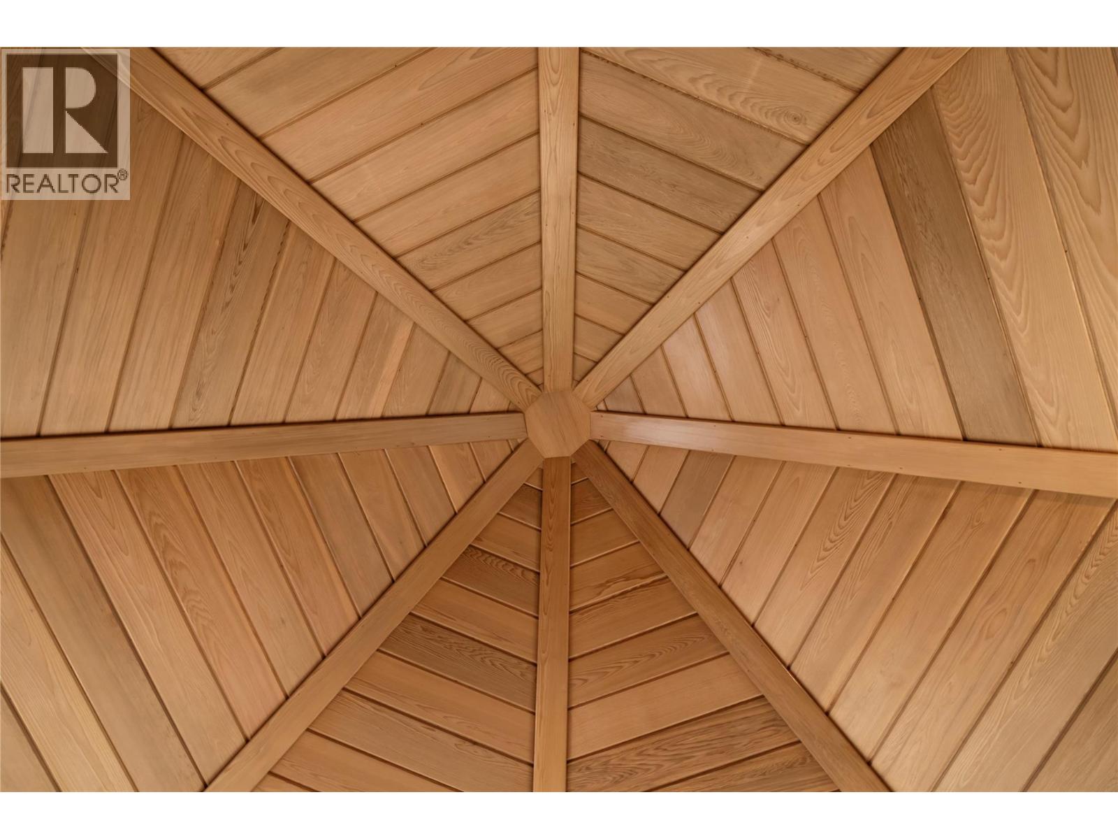 1131 50 AVENUE NE - 40