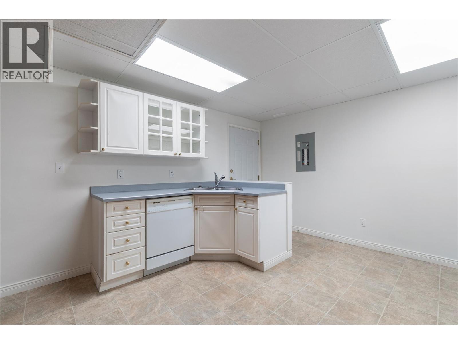 1131 50 AVENUE NE - 74