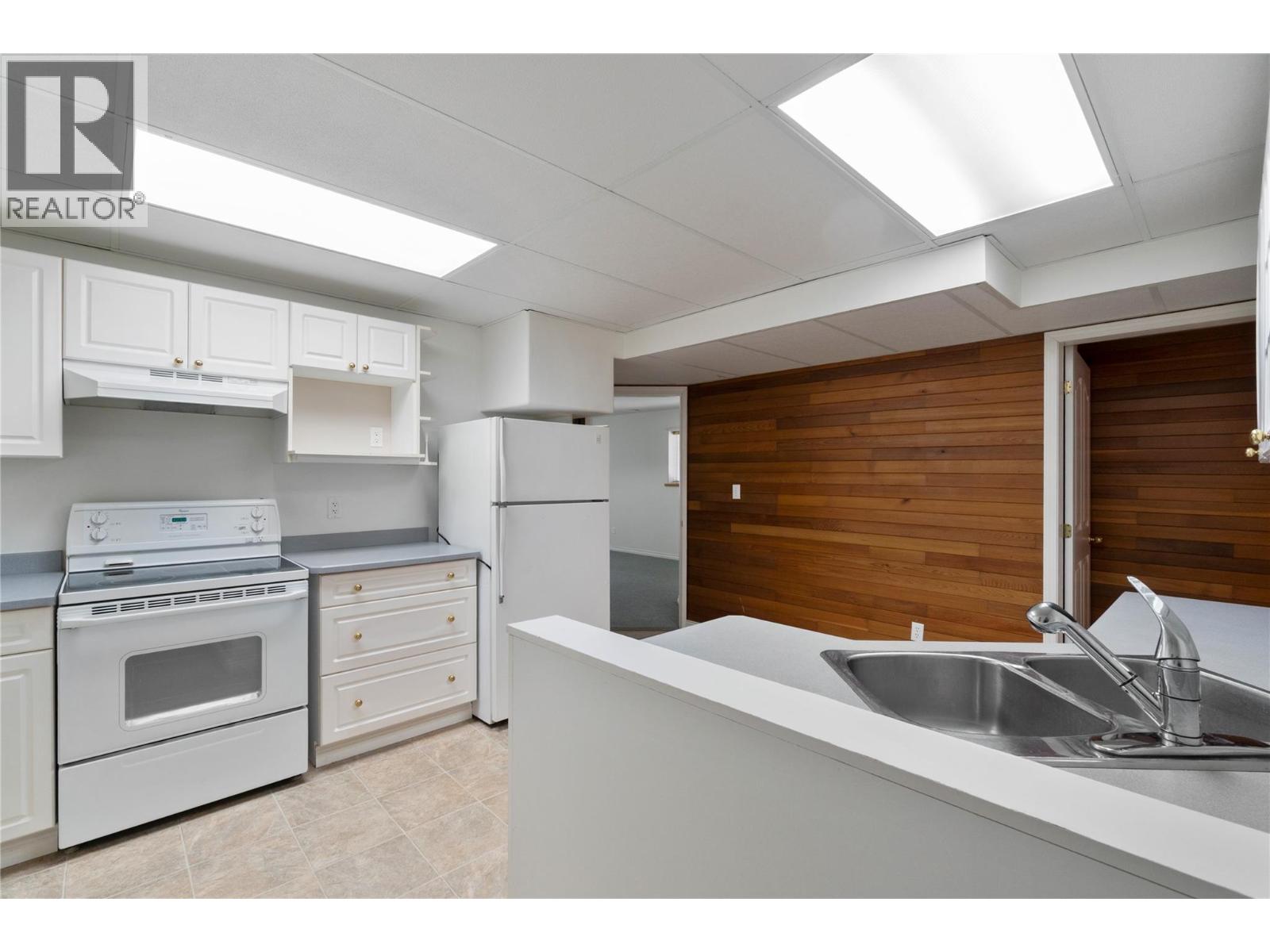 1131 50 AVENUE NE - 75