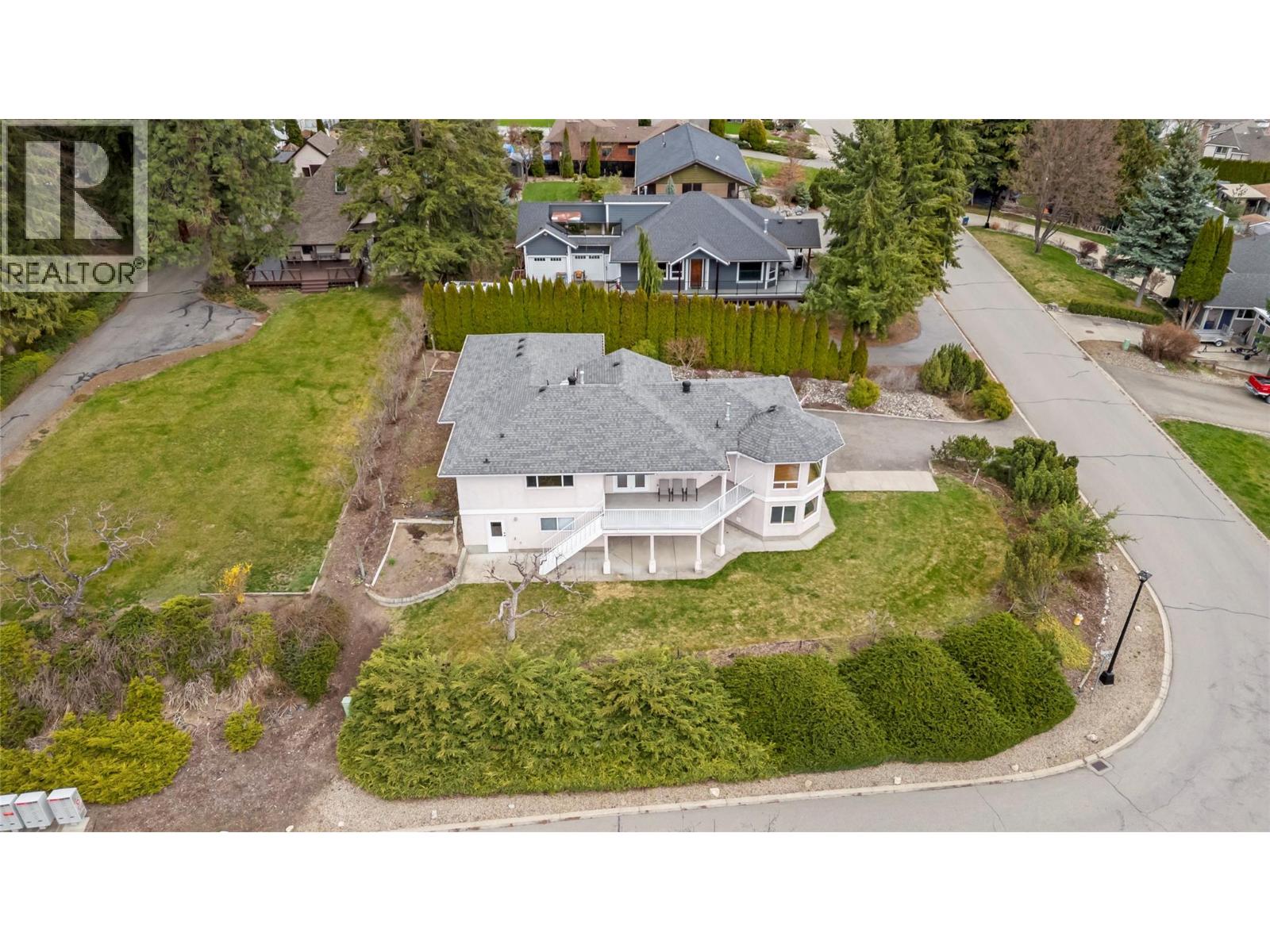 1131 50 AVENUE NE - 81