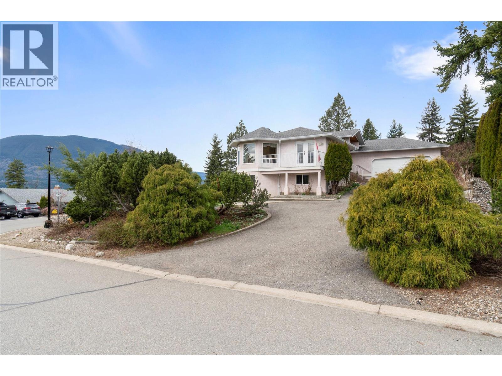 1131 50 AVENUE NE - 86