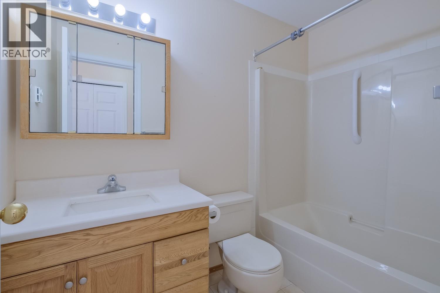 211 130 ABBOTT Street, Penticton