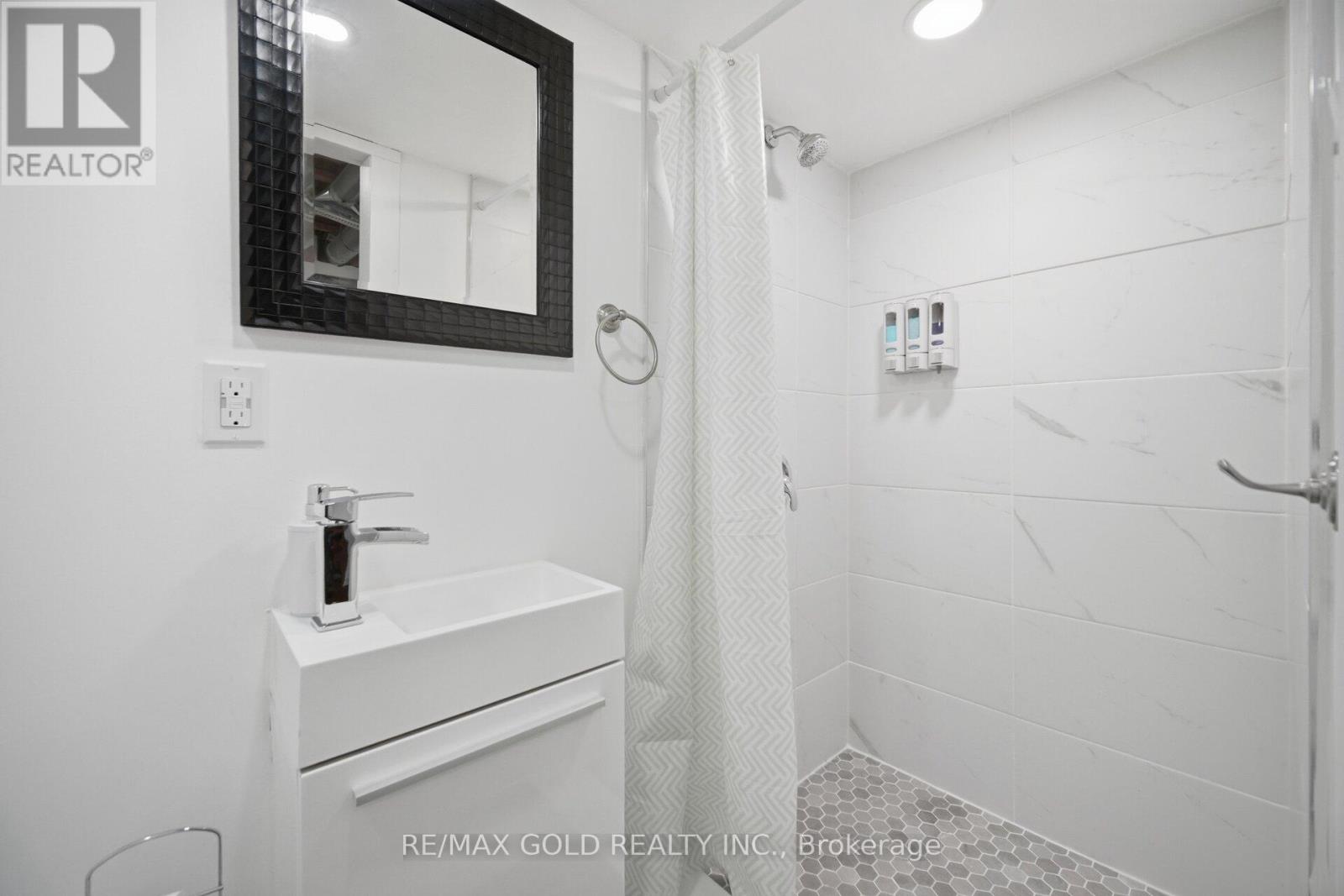 330 WALLACE STREET - 45
