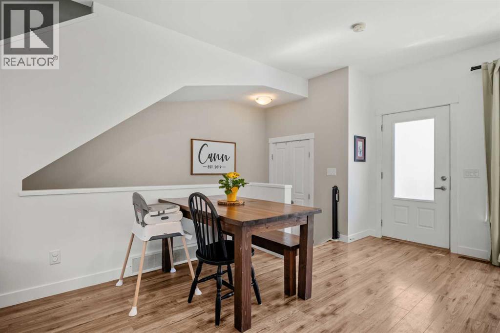 32 Horseshoe Crescent, Cochrane