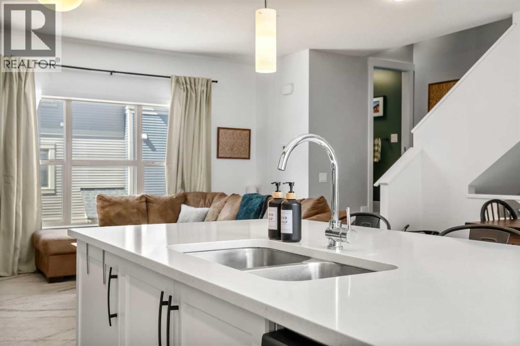 32 Horseshoe Crescent, Cochrane