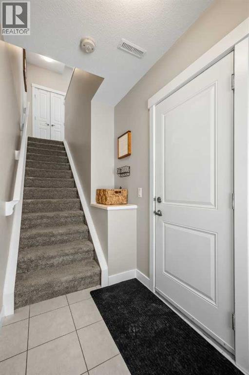 32 Horseshoe Crescent, Cochrane