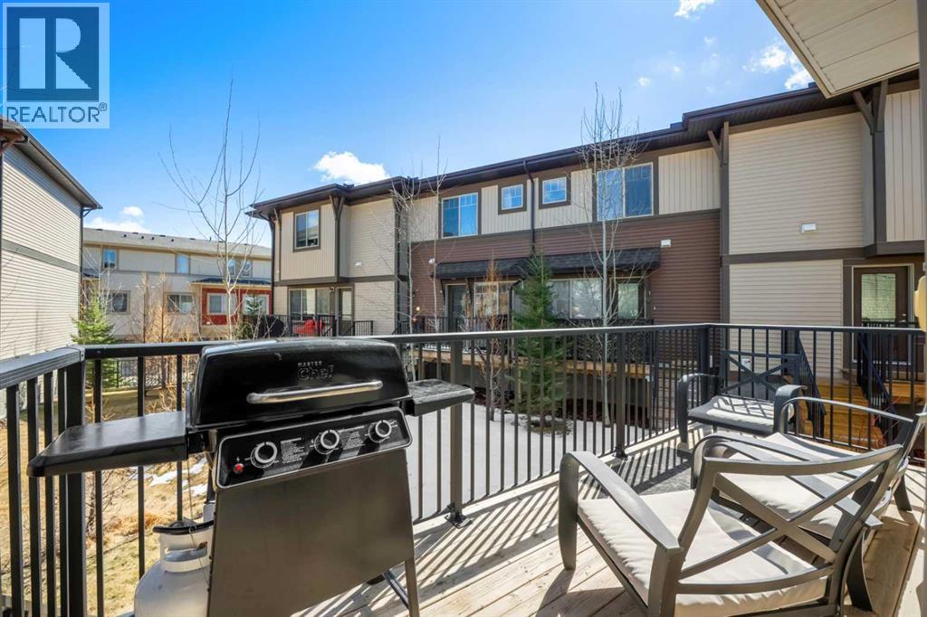 32 Horseshoe Crescent, Cochrane