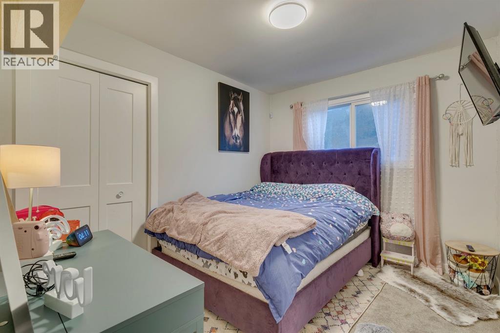 Single Family House Bungalow for Sale in  Lake Sylvan Drive SE Bonavista Downs Calgary 