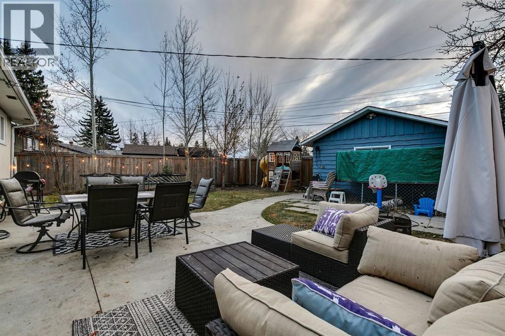 Single Family House Bungalow for Sale in  Lake Sylvan Drive SE Bonavista Downs Calgary 