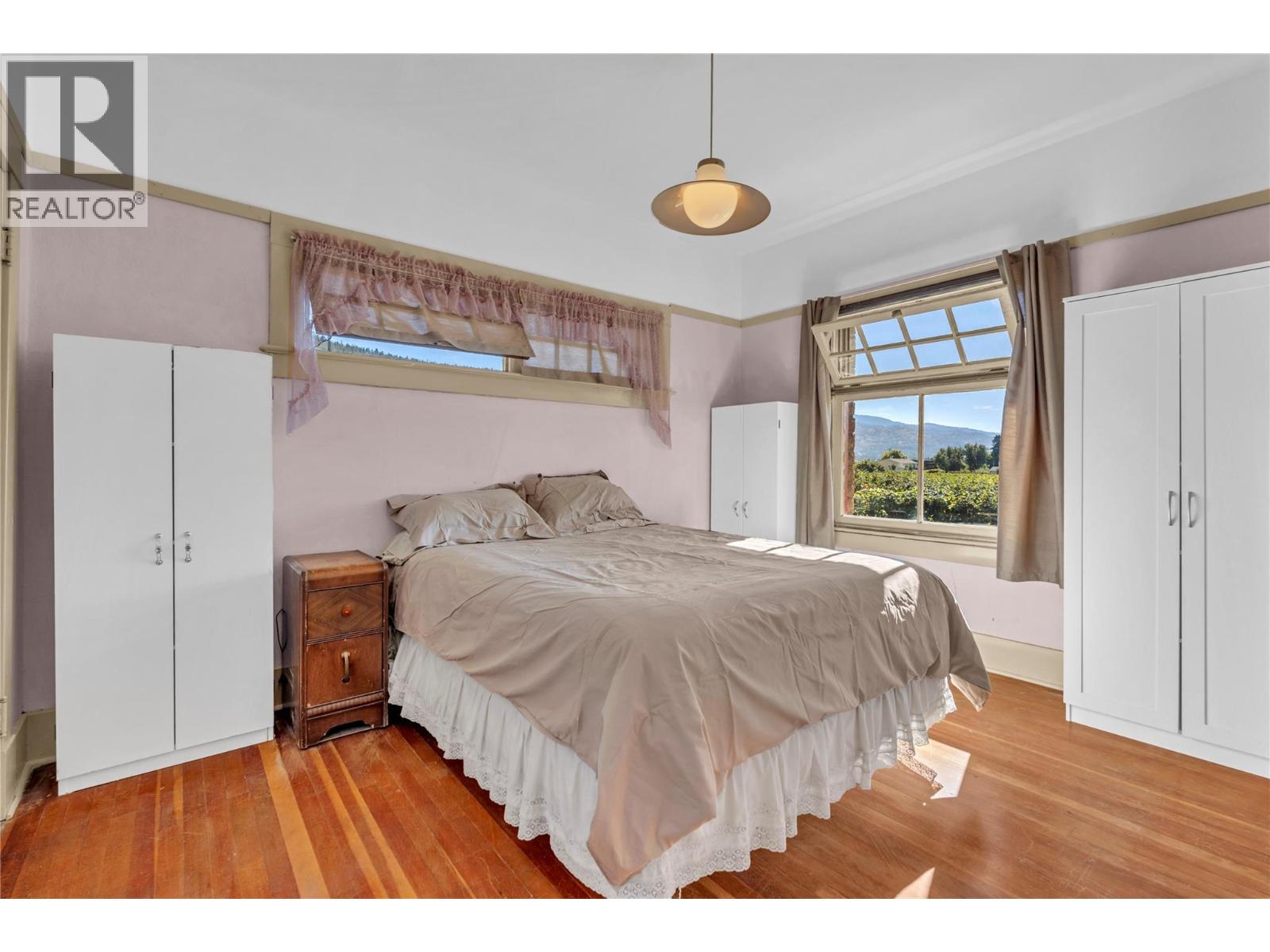  235 Middle Bench Road North, Penticton