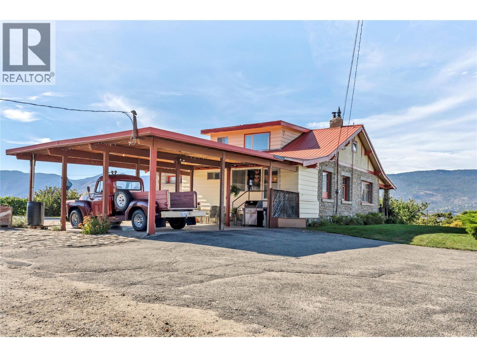  235 Middle Bench Road North, Penticton