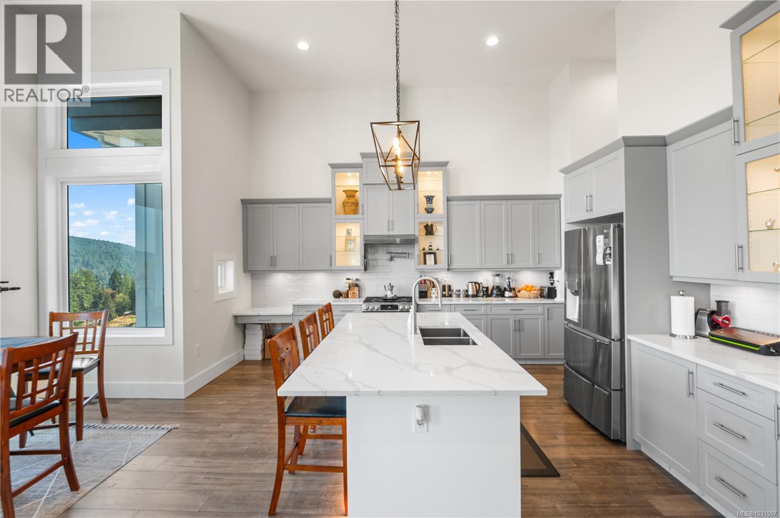 6469 MARINE CRES - 14