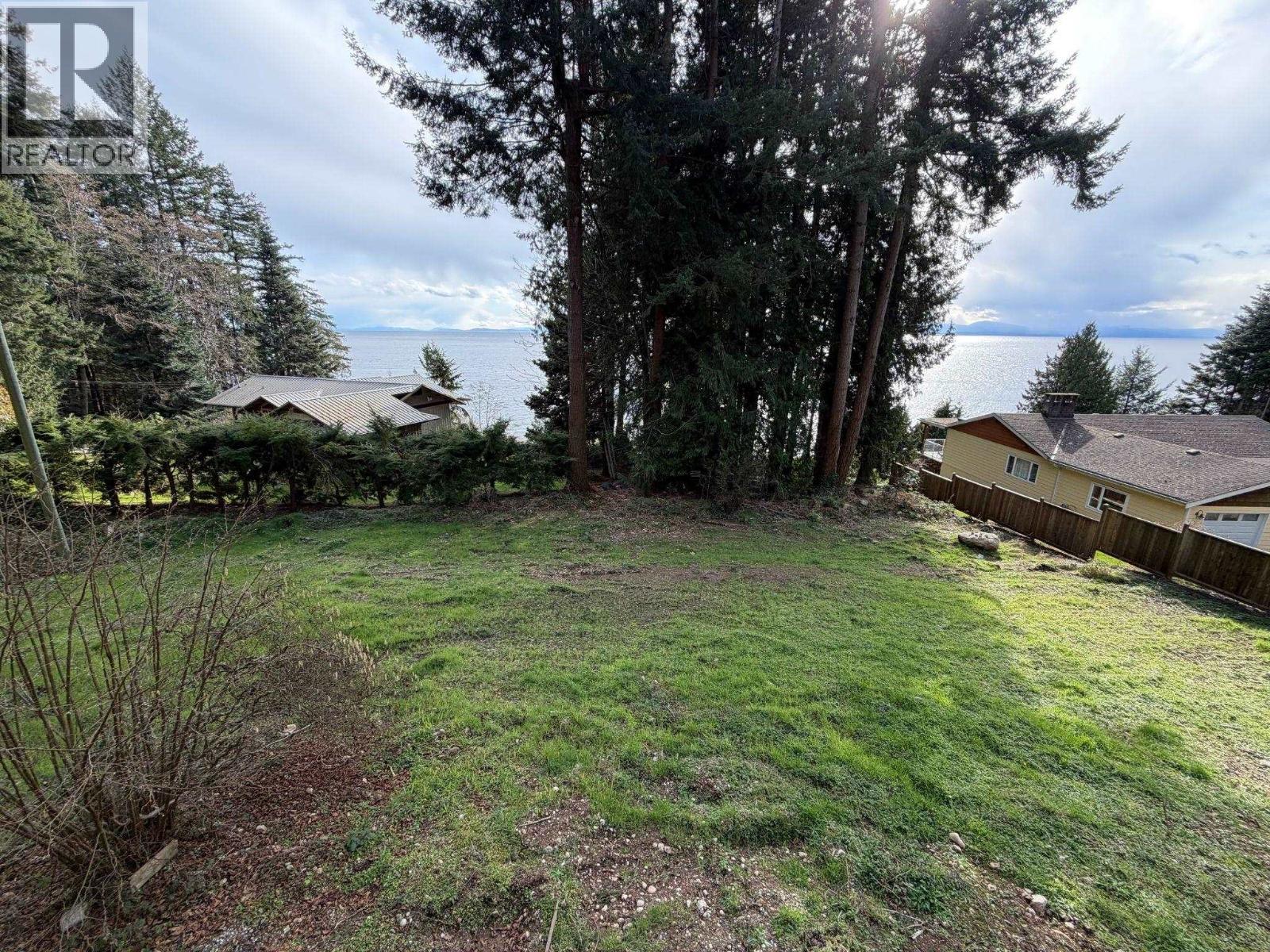 2405 MILLINER ROAD, Roberts Creek