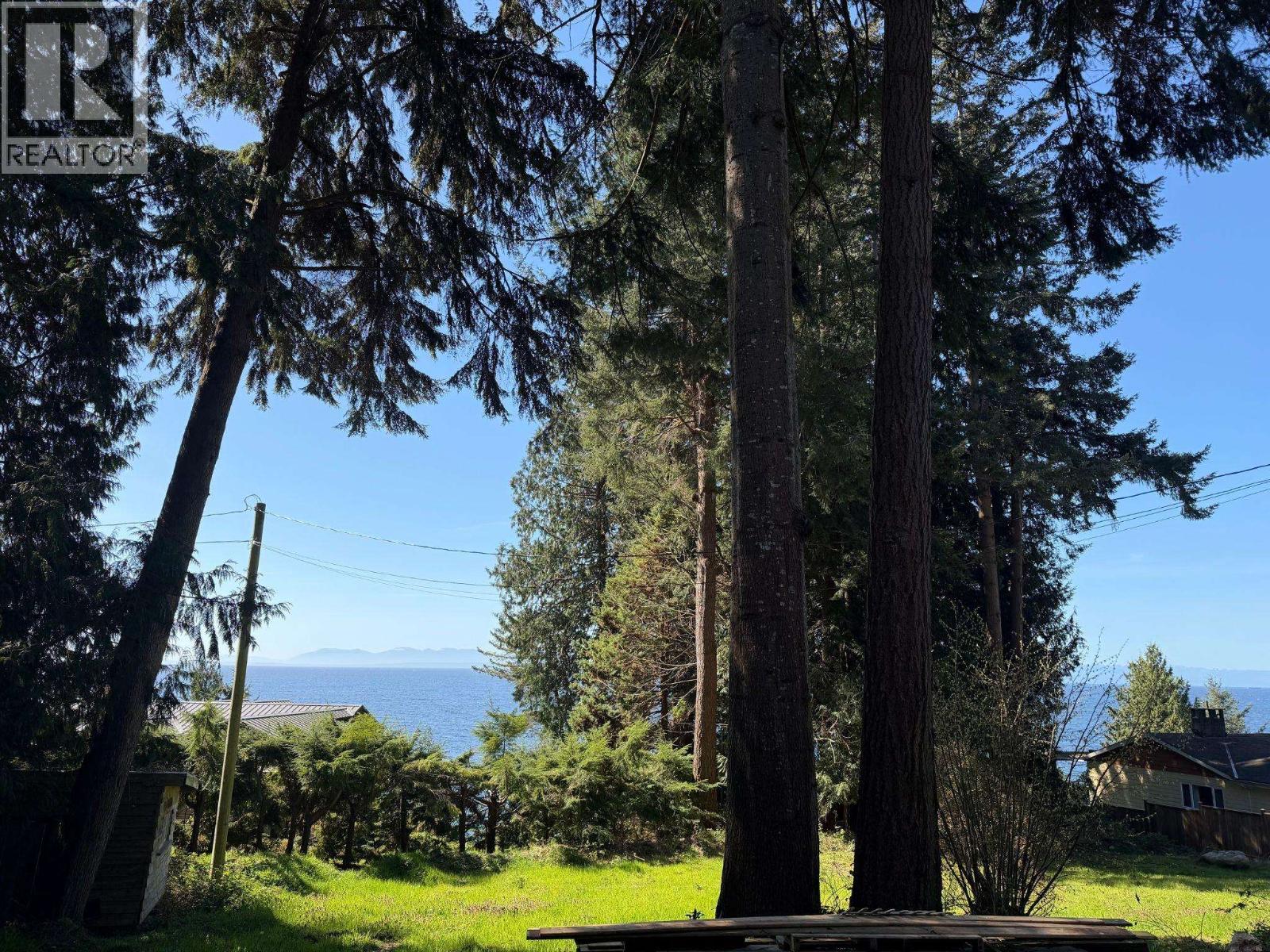 2405 MILLINER ROAD, Roberts Creek