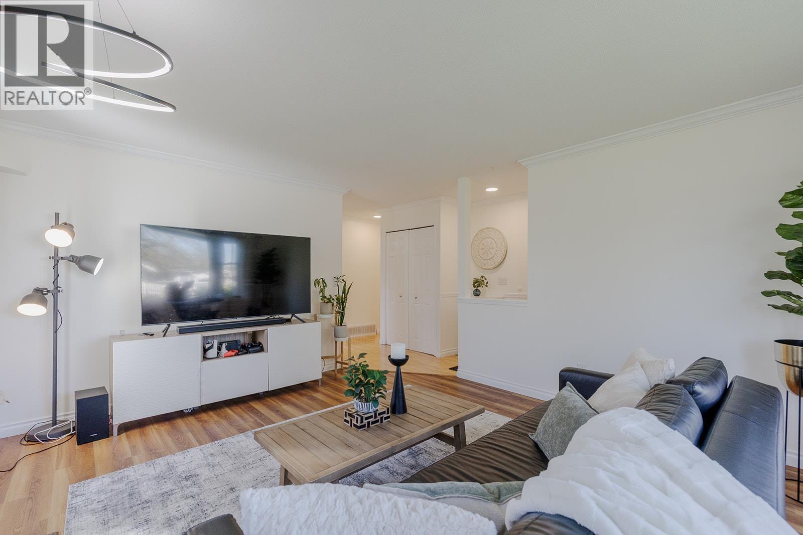 20180 WANSTEAD STREET, Maple Ridge
