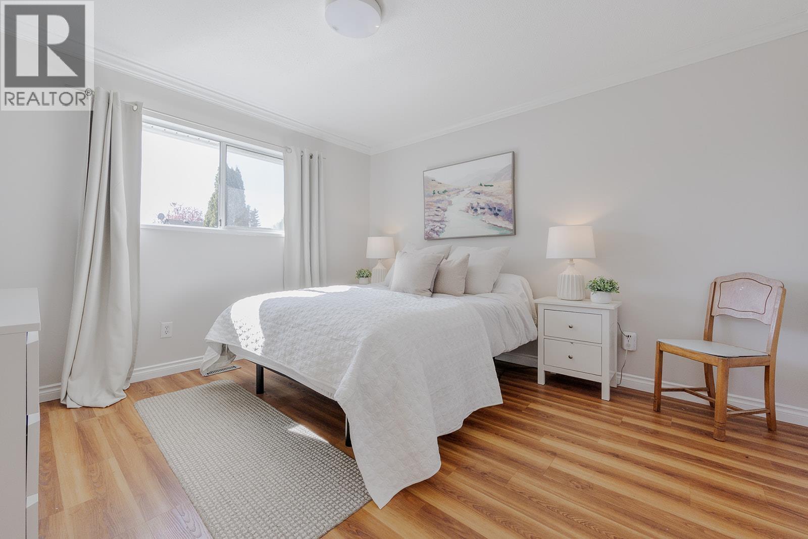 20180 WANSTEAD STREET, Maple Ridge