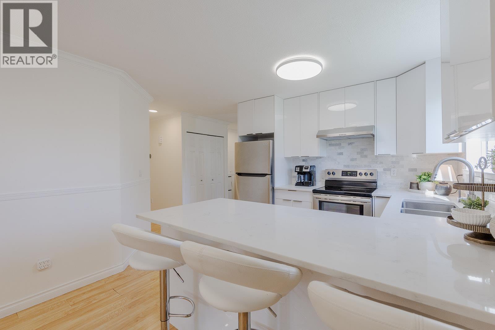 20180 WANSTEAD STREET, Maple Ridge
