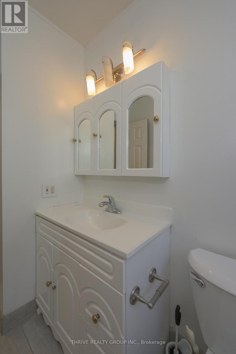 81 BEECHBANK CRESCENT - 22