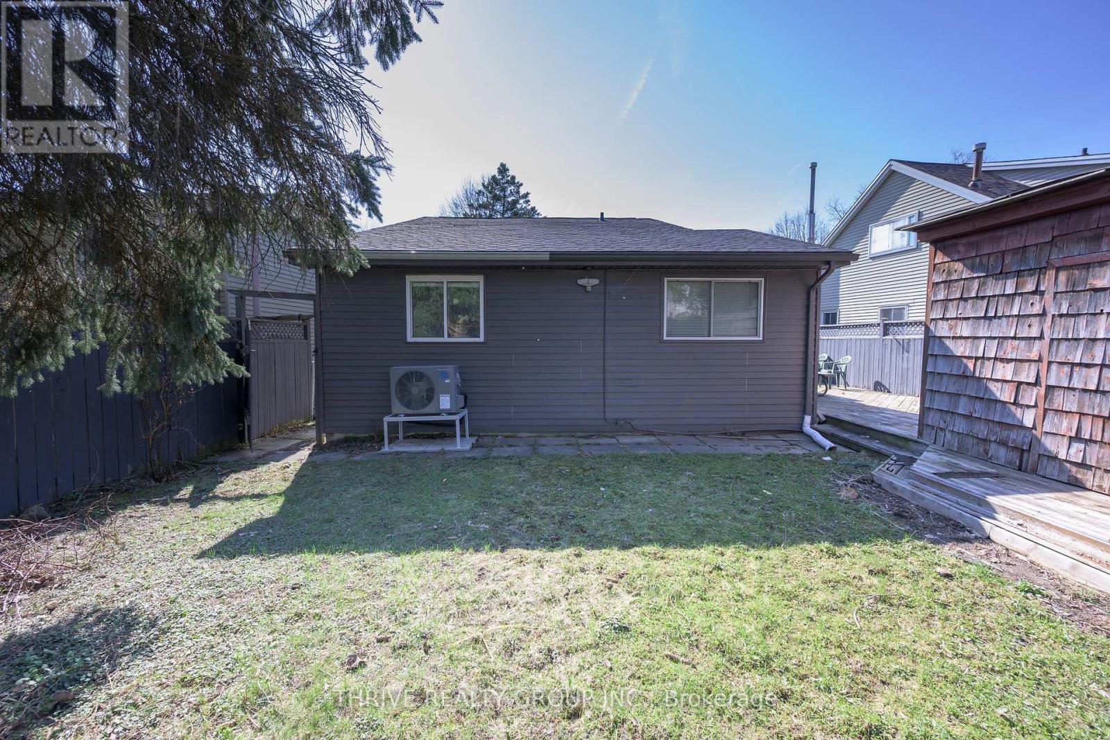 81 BEECHBANK CRESCENT - 3