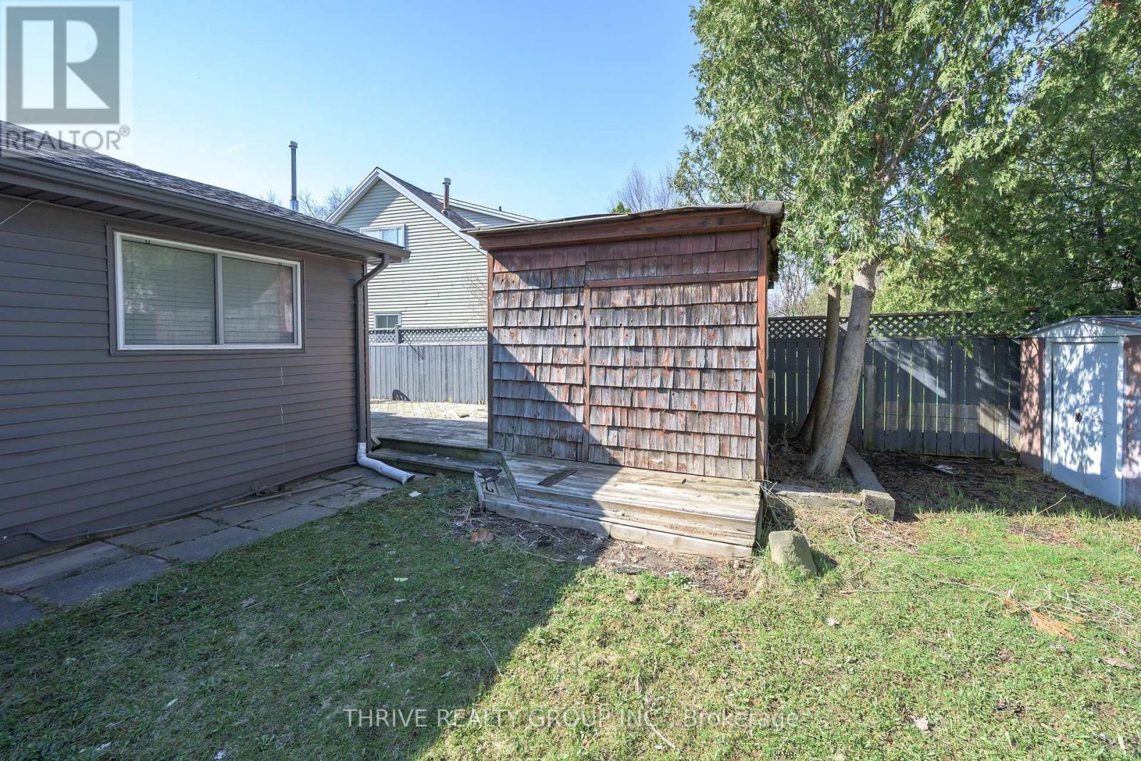 81 BEECHBANK CRESCENT - 4