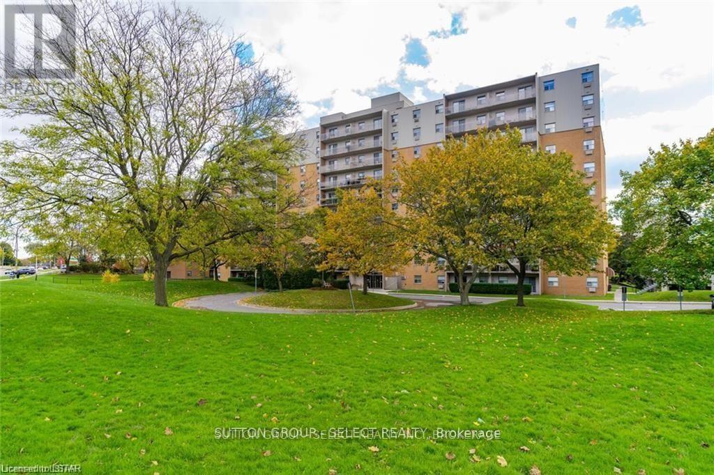 709 - 931 WONDERLAND ROAD S