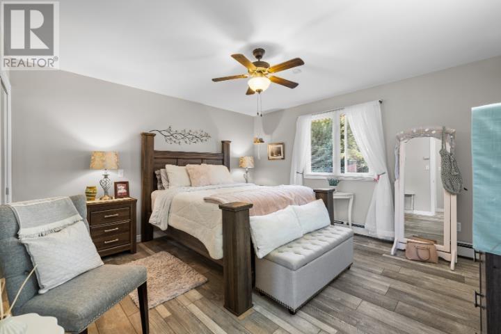 112 BURKESHIRE DRIVE - 24