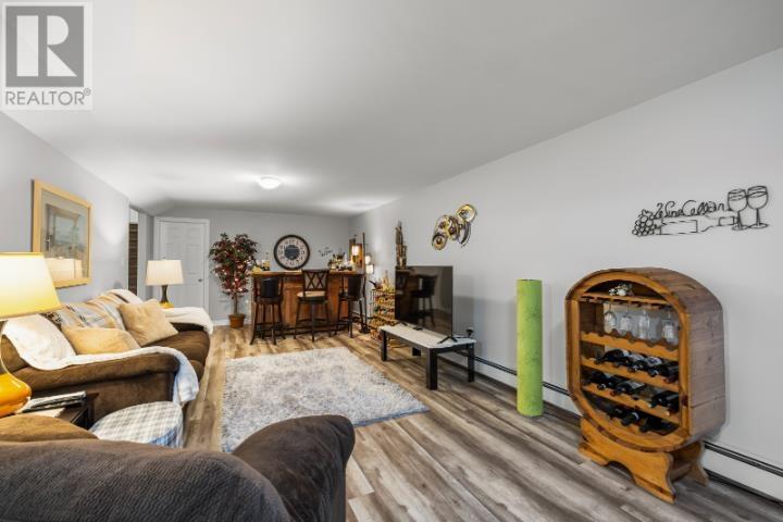 112 BURKESHIRE DRIVE - 32