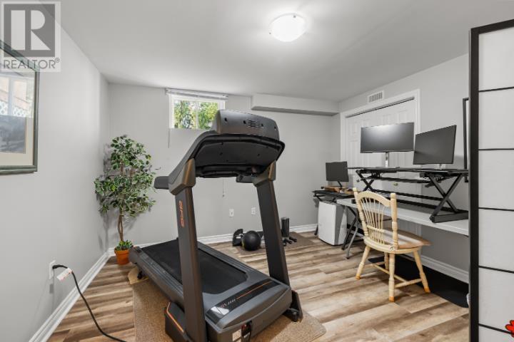 112 Burkeshire Drive - 34
