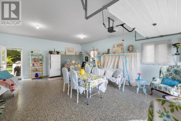 112 Burkeshire Drive - 40