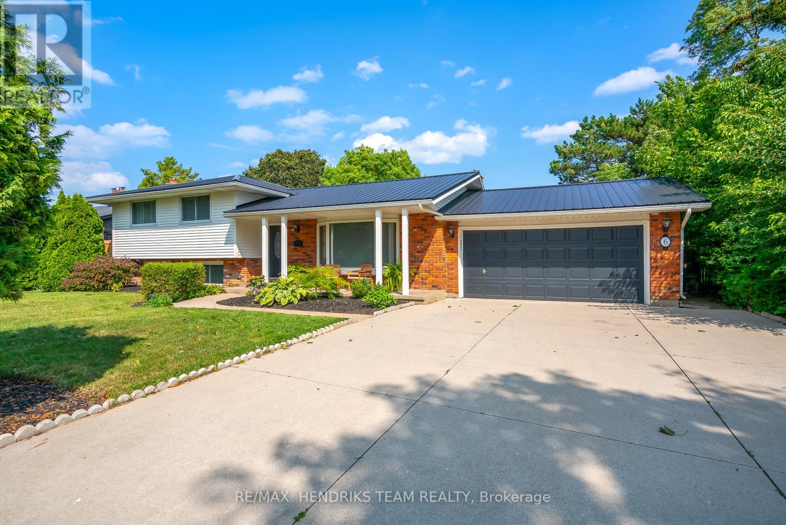 6 GARRISON VILLAGE DRIVE