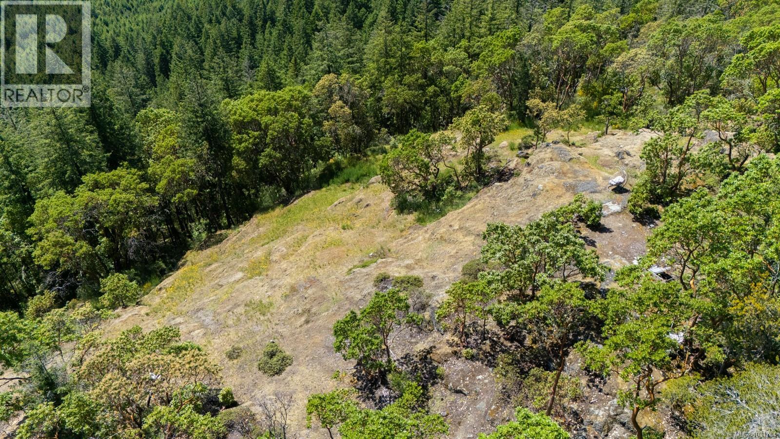 5876 STOLTZE RD - 22