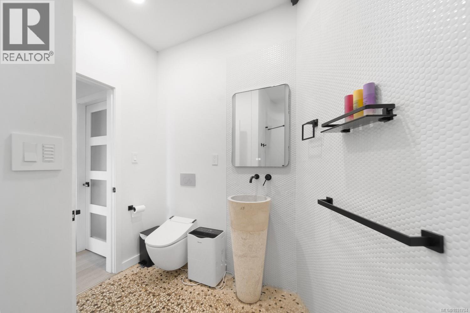 5876 STOLTZE RD - 46