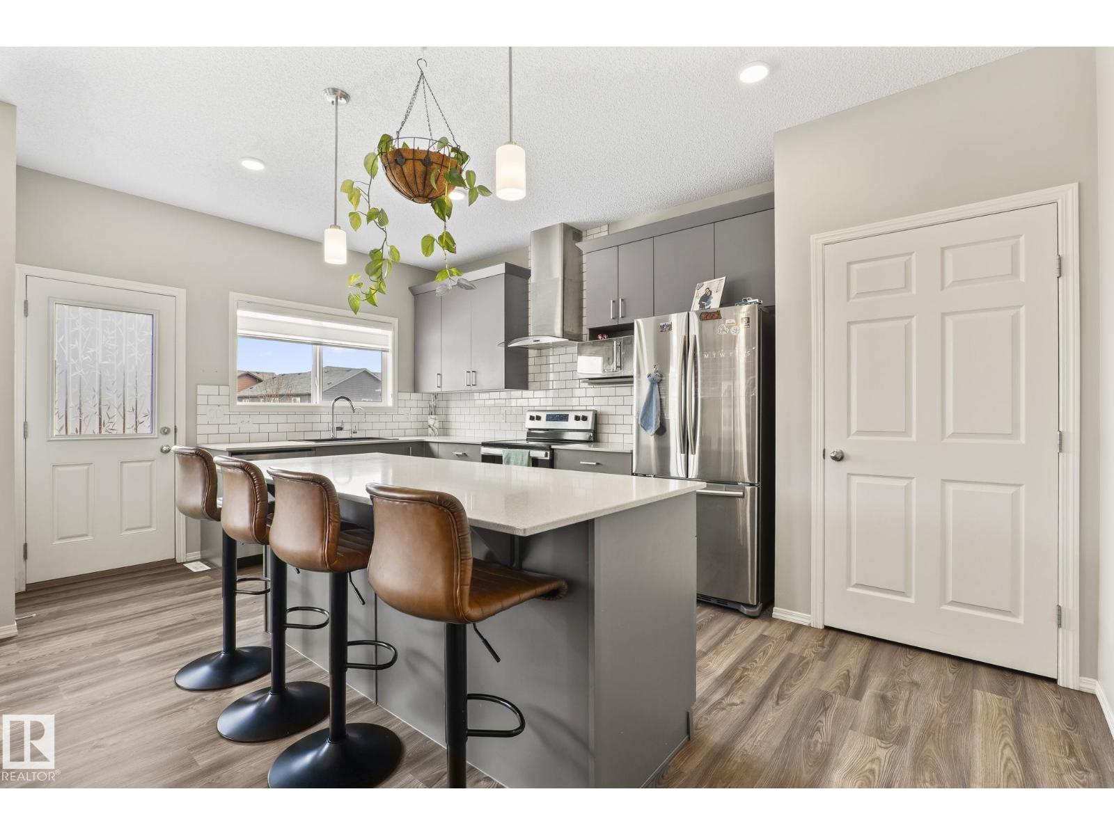 5164 LARK CRESCENT NW NW - 9