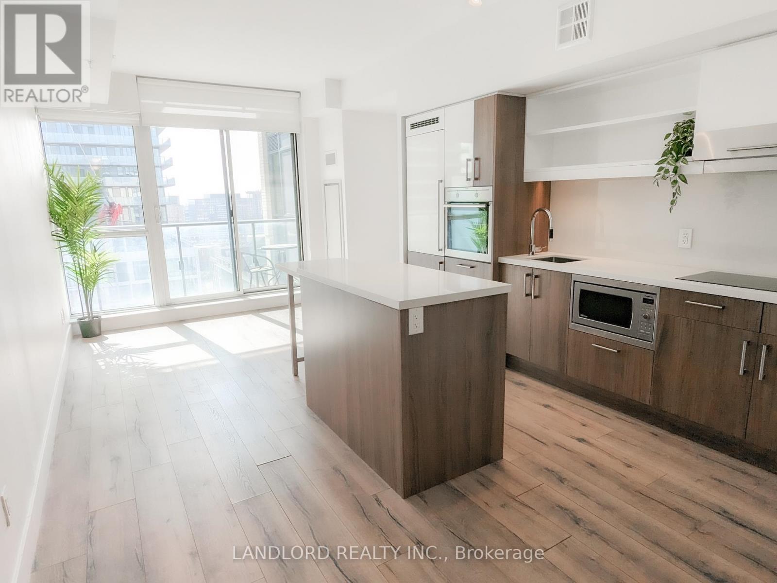 1402 - 39 SHERBOURNE STREET