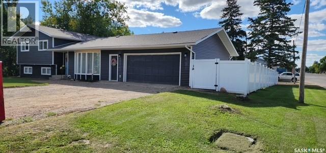 613 Peters AVENUE - 2