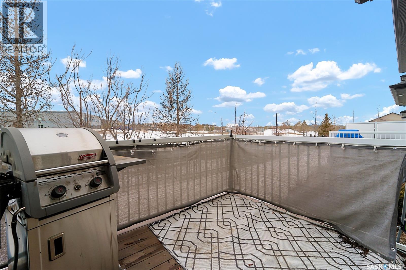 #9 365 DAWSON CRESCENT - 17