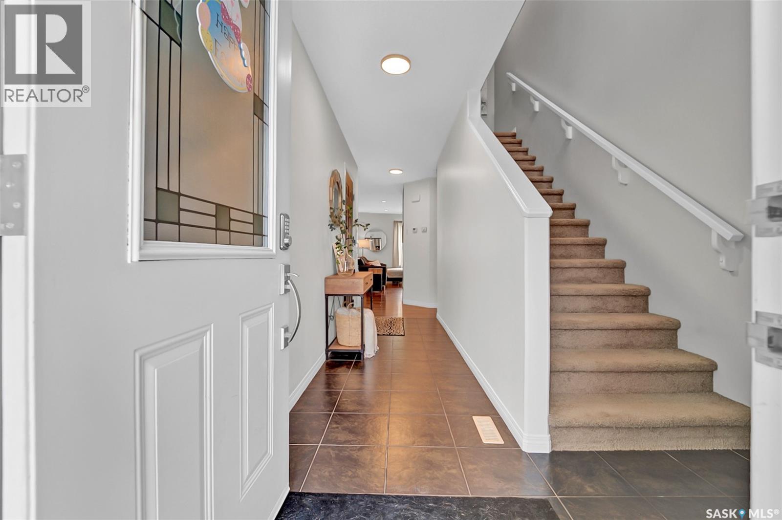 #9 365 DAWSON CRESCENT - 21