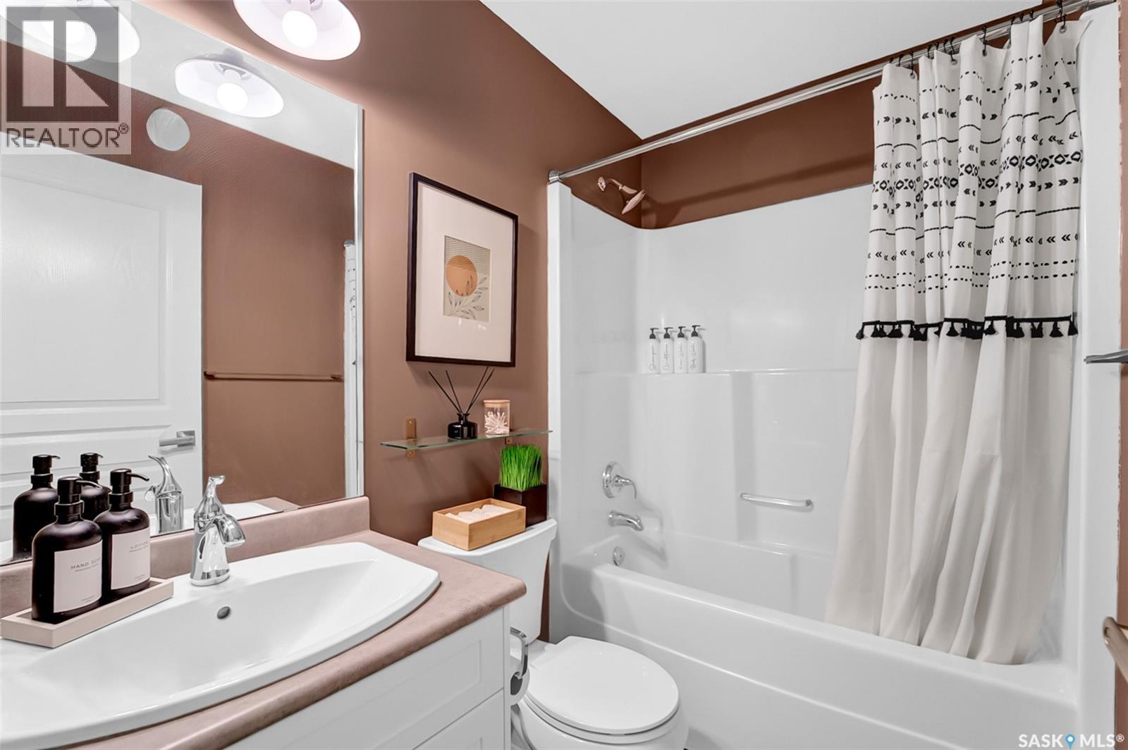 #9 365 DAWSON CRESCENT - 29