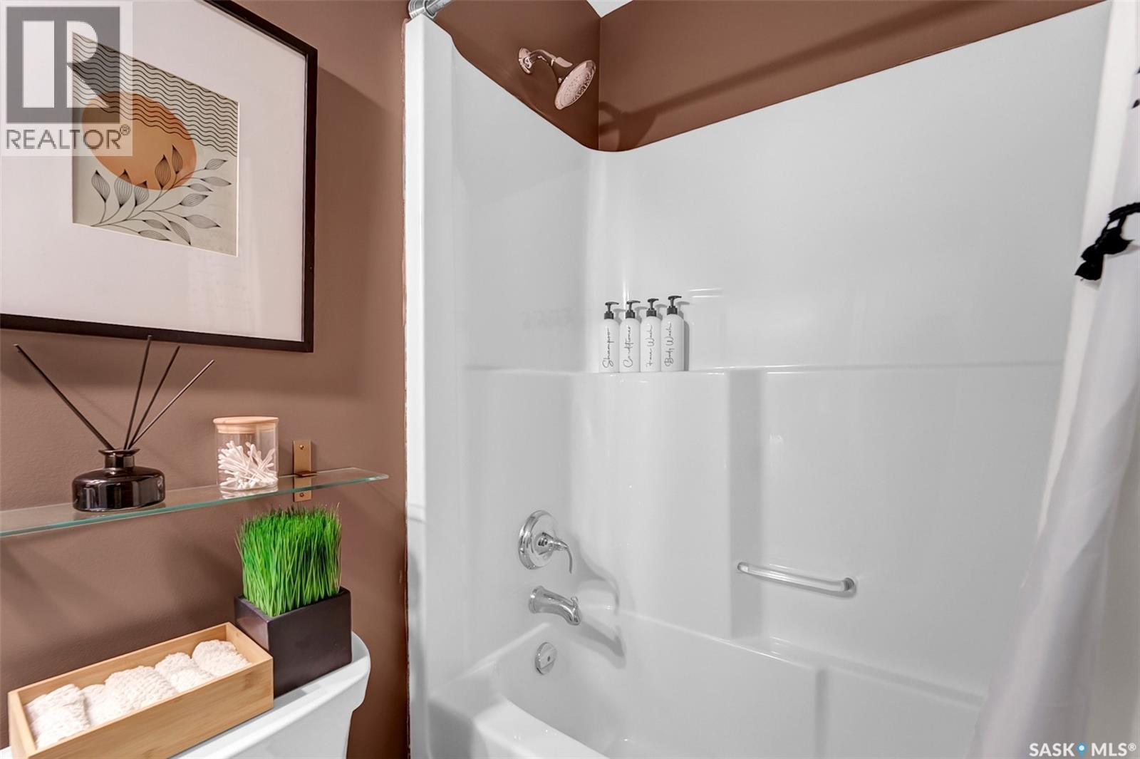 #9 365 DAWSON CRESCENT - 30