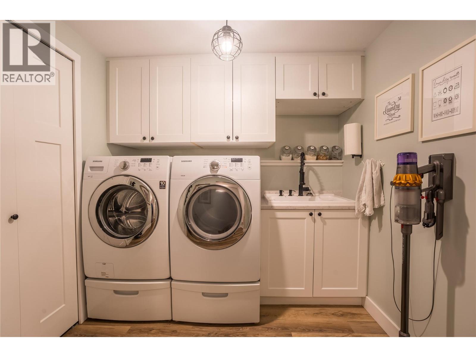  5923 Newton Road, Summerland