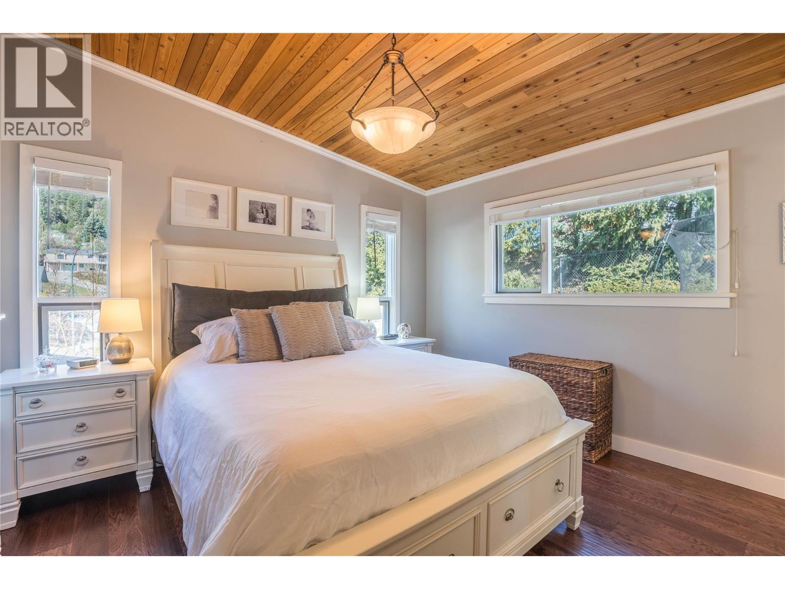  5923 Newton Road, Summerland