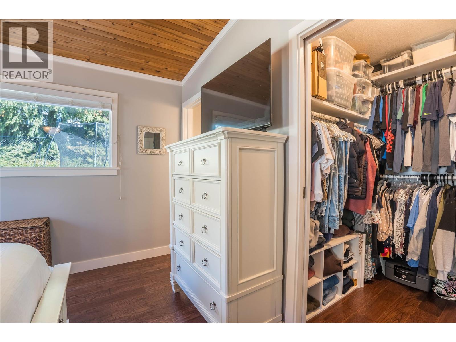  5923 Newton Road, Summerland