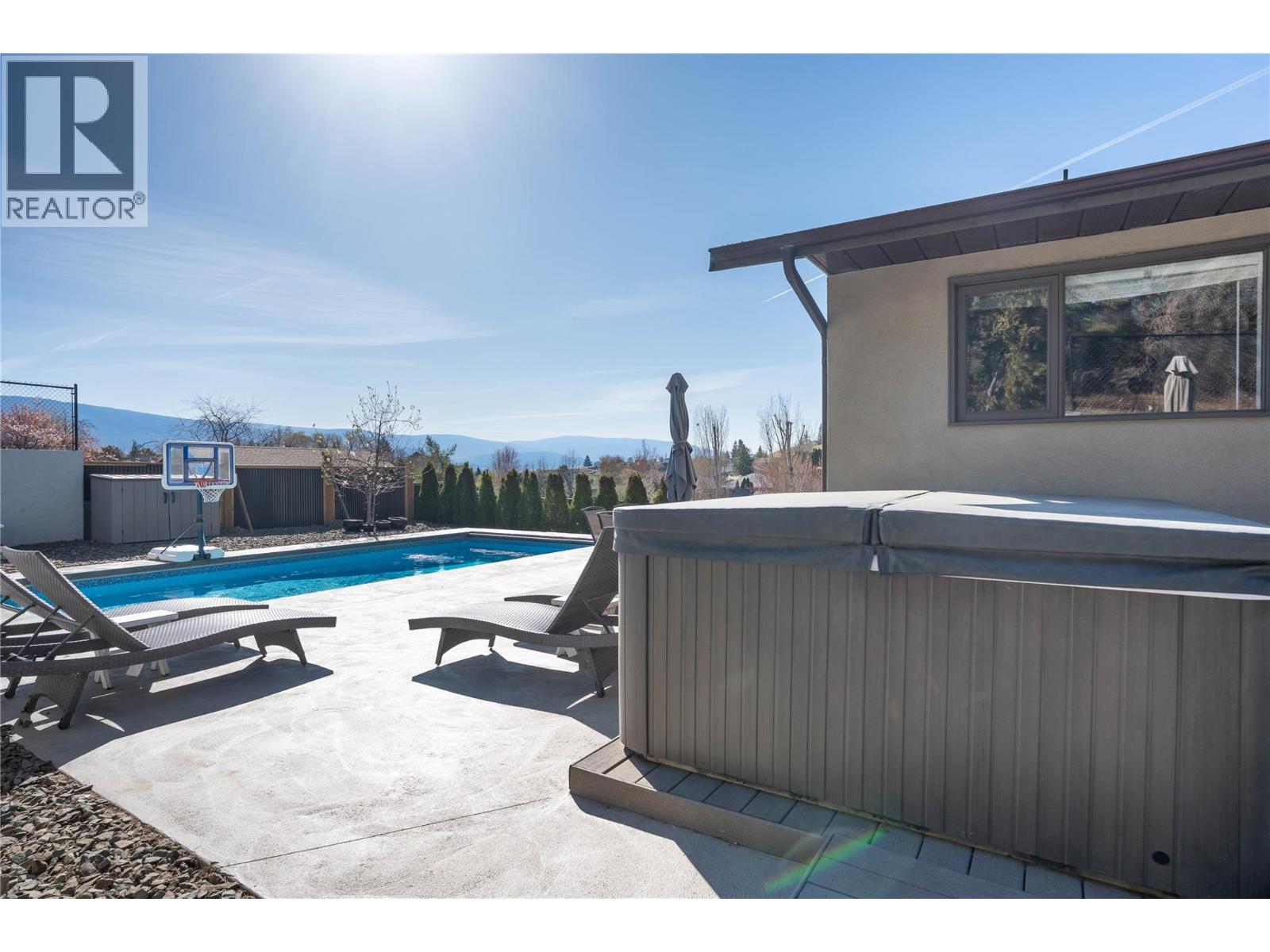  5923 Newton Road, Summerland
