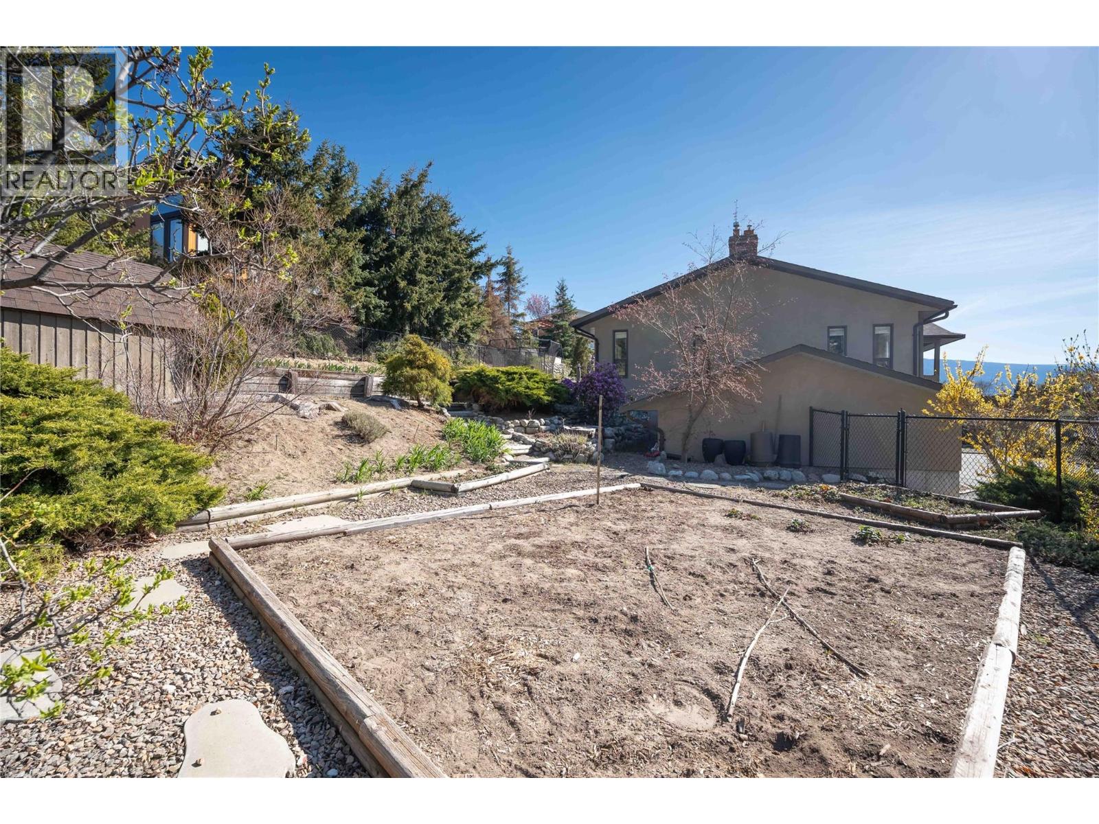  5923 Newton Road, Summerland