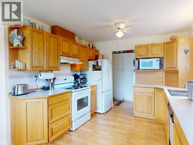 4785 ALDER, Texada Island