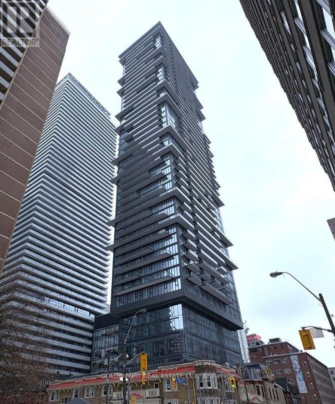 1102 - 634 CHURCH STREET