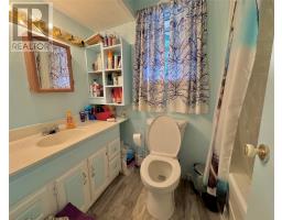 7 Vardys Avenue thumbnail 12