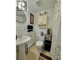 7 Vardys Avenue thumbnail 14