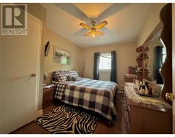7 Vardys Avenue thumbnail 24